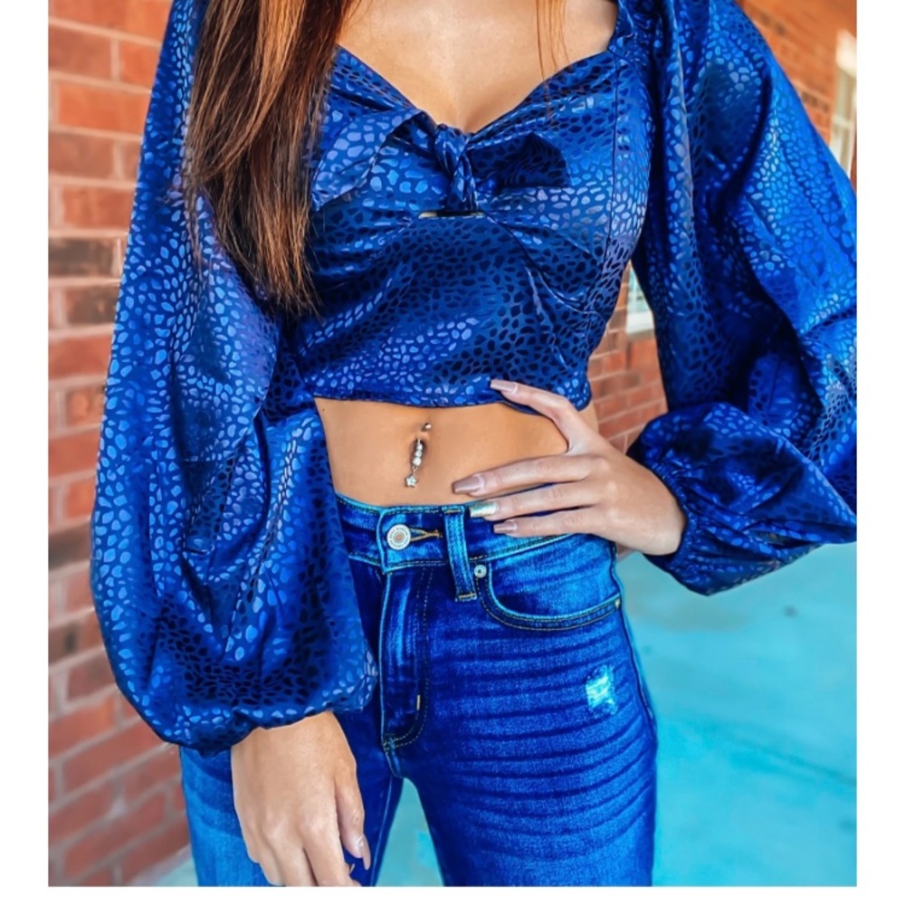 Memory lane crop top NWTS - Picture 1 of 2